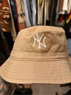 Yankees (‘47 brand) bucket hat